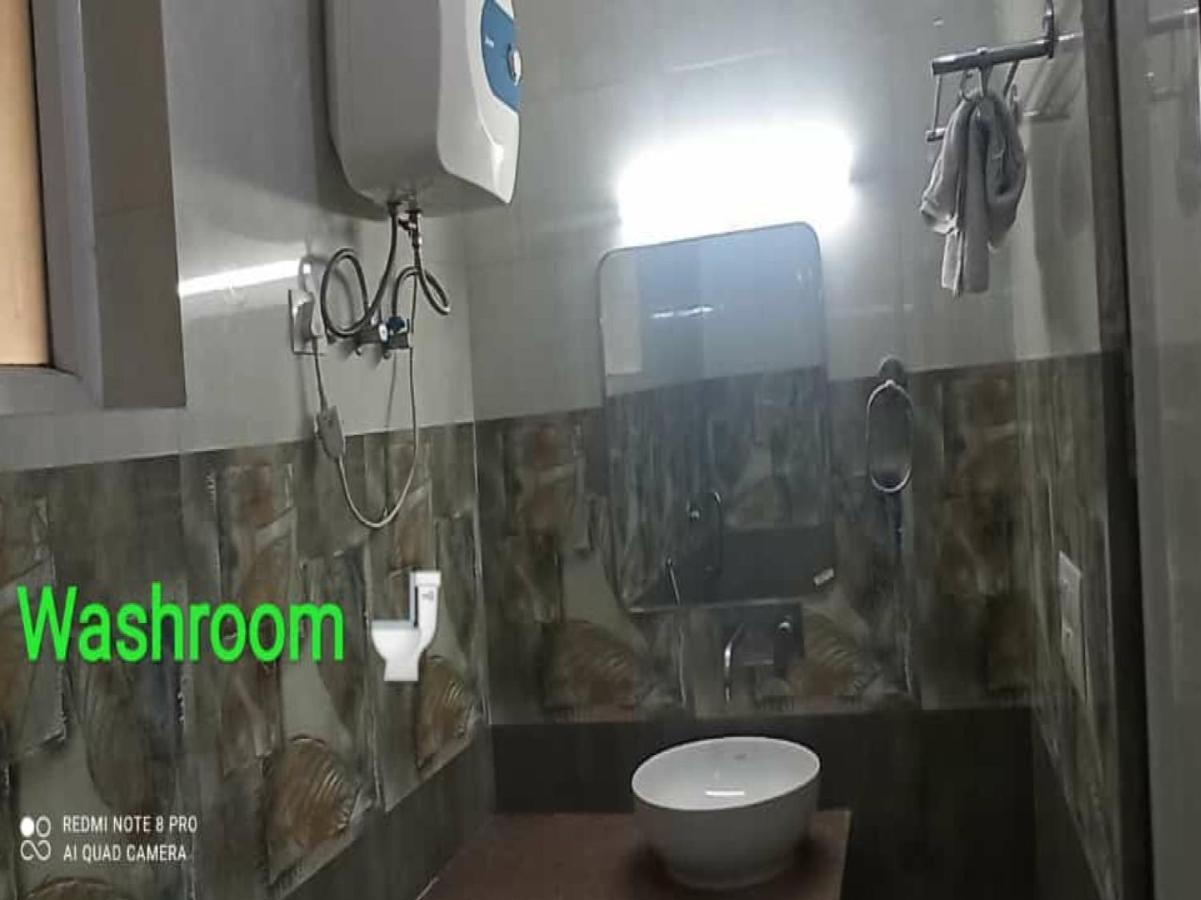 Oyo 74401 Aster Garden Suites Delhi  Esterno foto