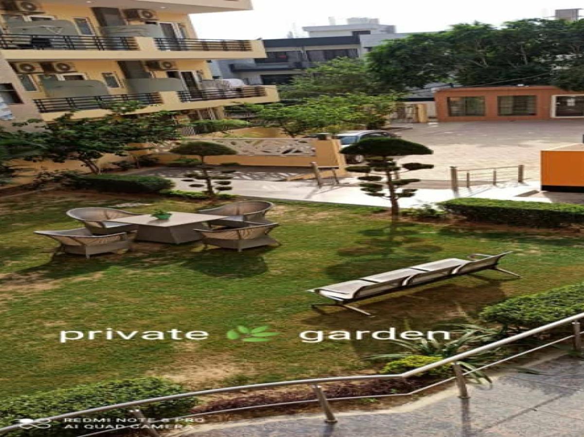 Oyo 74401 Aster Garden Suites Delhi  Esterno foto
