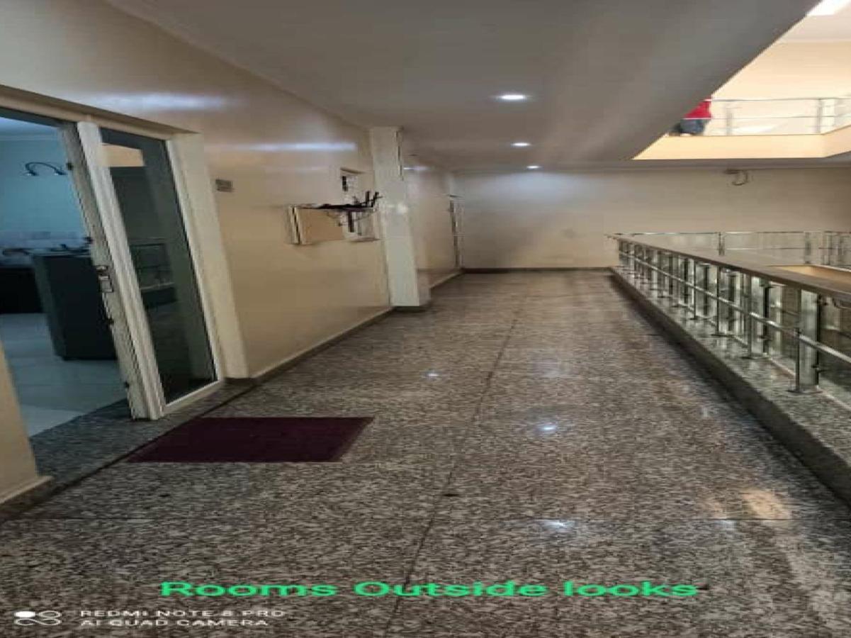 Oyo 74401 Aster Garden Suites Delhi  Esterno foto