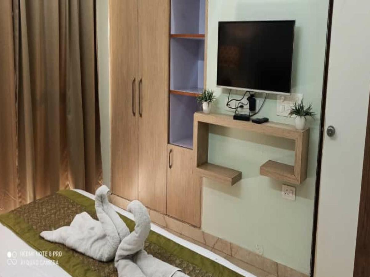 Oyo 74401 Aster Garden Suites Delhi  Esterno foto