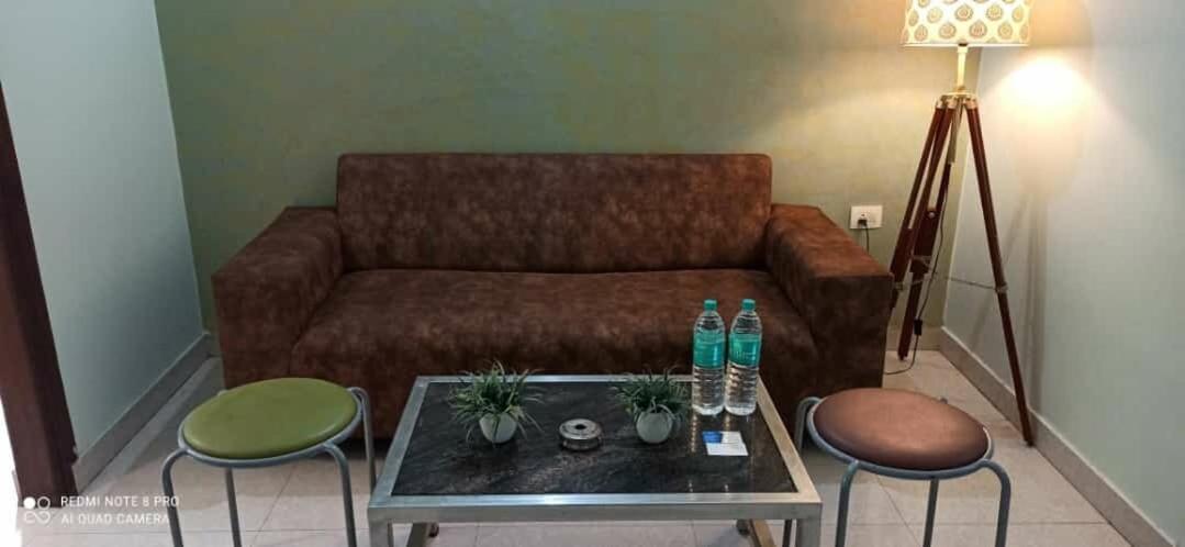 Oyo 74401 Aster Garden Suites Delhi  Esterno foto