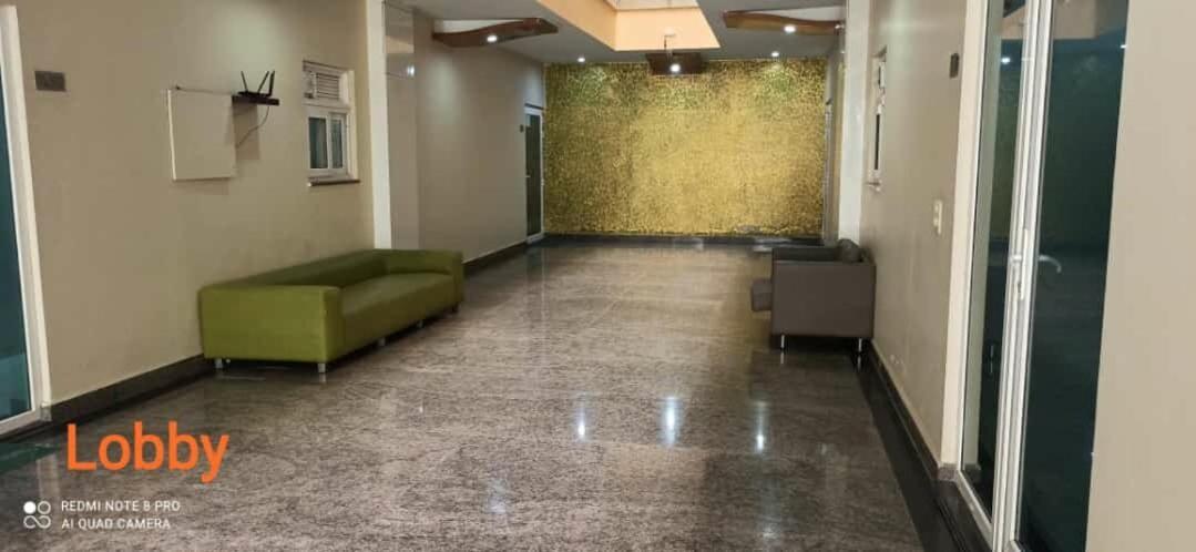 Oyo 74401 Aster Garden Suites Delhi  Esterno foto