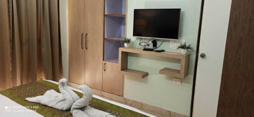 Oyo 74401 Aster Garden Suites Delhi  Esterno foto